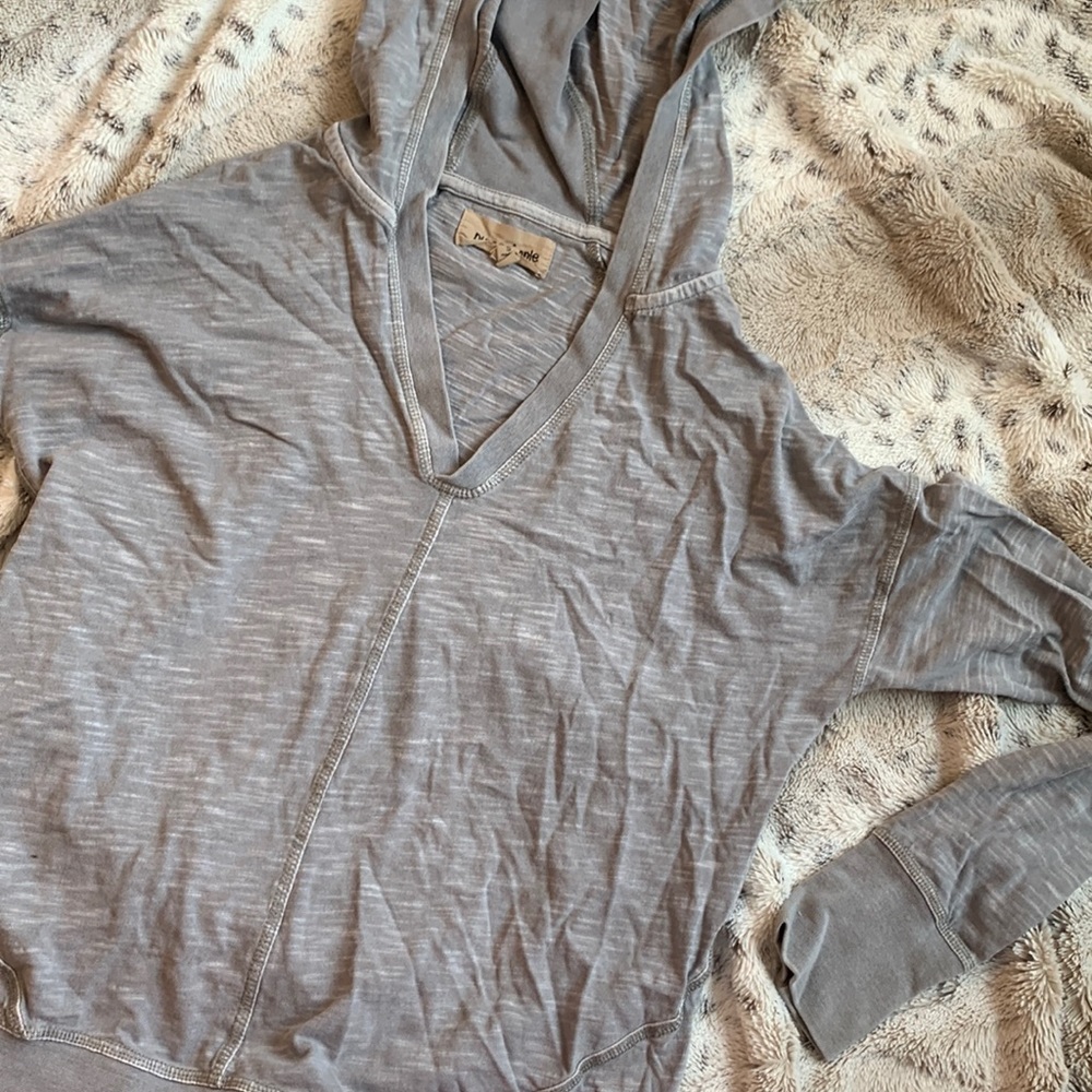 Pure & Simple Gray Hooded Long Sleeve Tee Size S